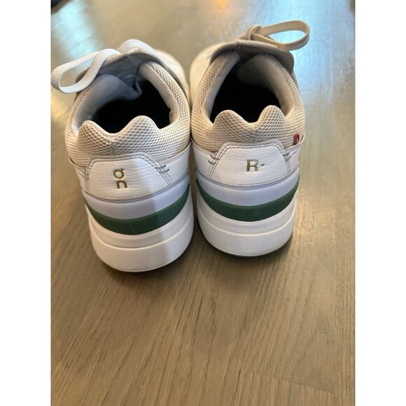 On Men's The Roger Advantage Sneakers. C-5 - Picture 4 of 5